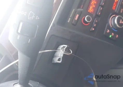 2011 BMW 328I xDrive z USA, uszkodzony, nr VIN WBAPK7G58BNN70902